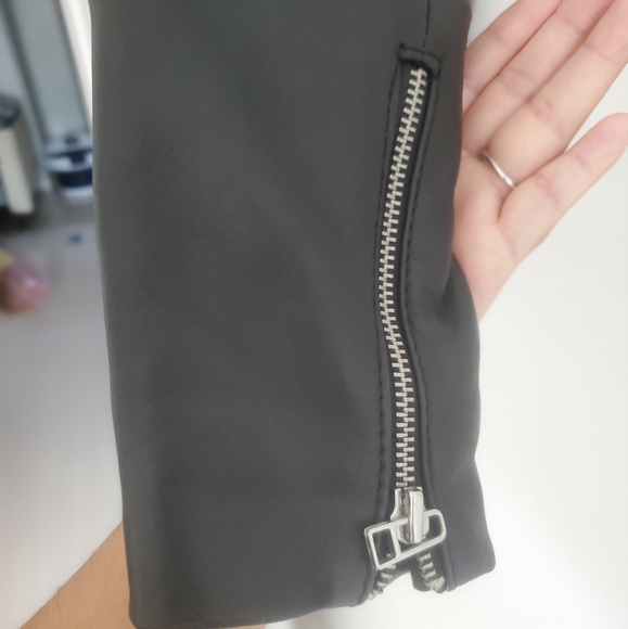 Everlane Modern Leather Jacket - Picture 4 of 6